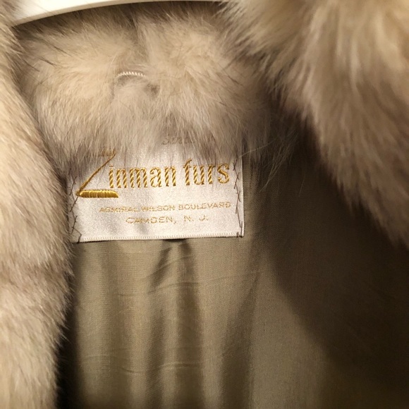 Mink Jacket with Fox. - Picture 3 of 4